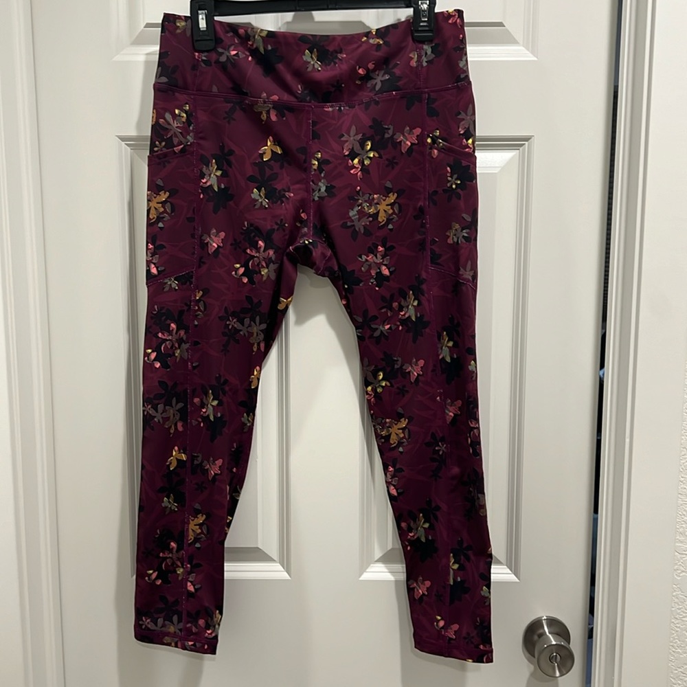 Pro player, size large Capri, workout pants
